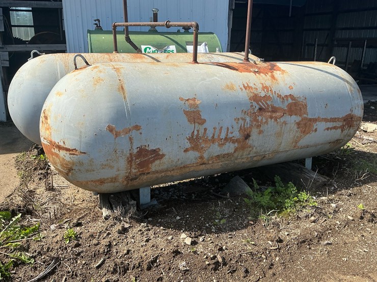 #173-•-air-storage-tank-image-4