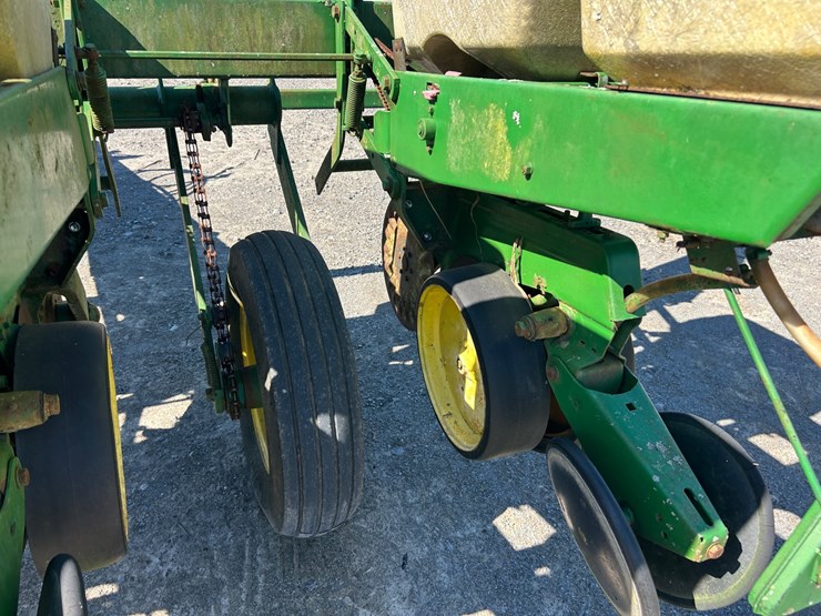 john-deere-7000-image-13