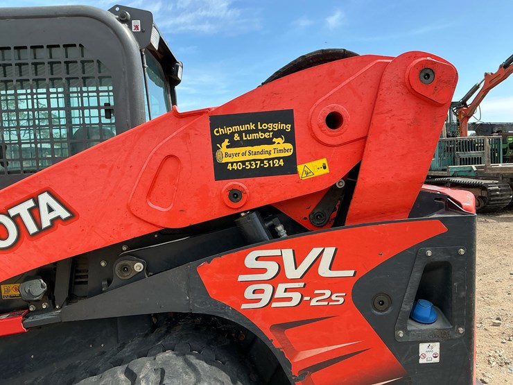 2018-kubota-svl95-2s-image-35