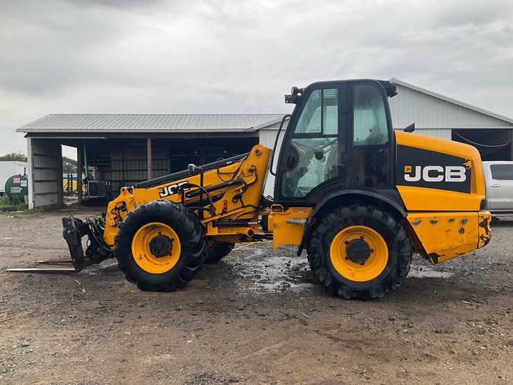 2013-jcb-tm320-image-2