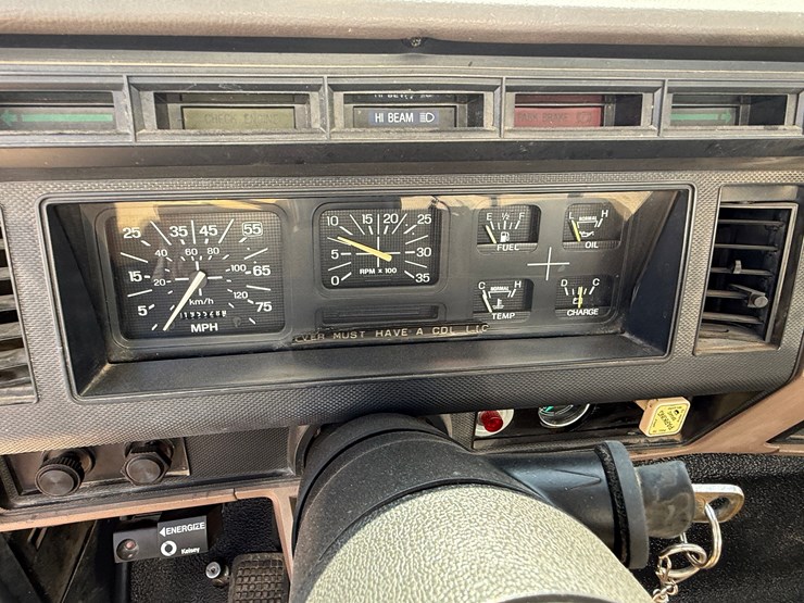 1998-ford-f800-image-21