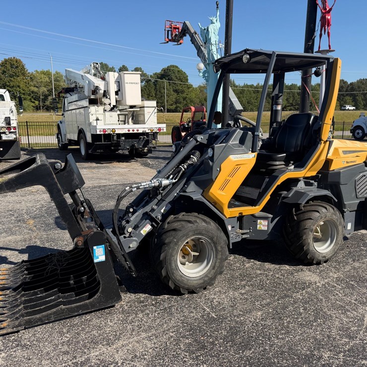 2023 VERMEER ATX850