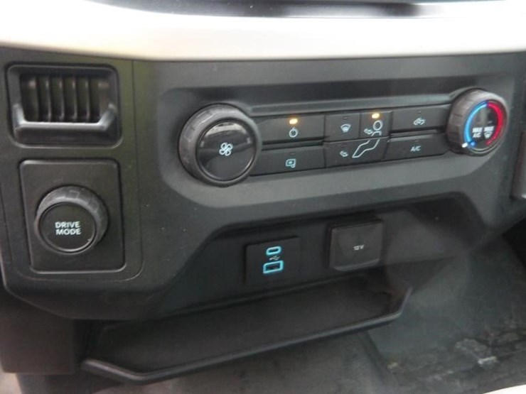2021-ford-f150-image-22