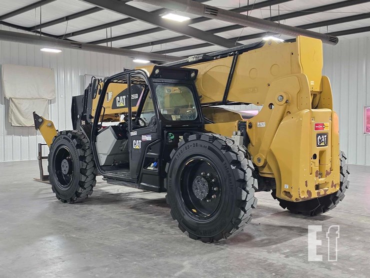 2019-caterpillar-tl1255d-image-4