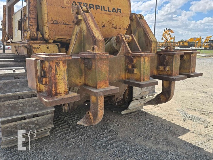 caterpillar-d6d-image-14
