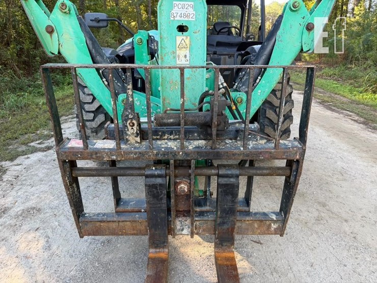 2016-jcb-510-56-image-40