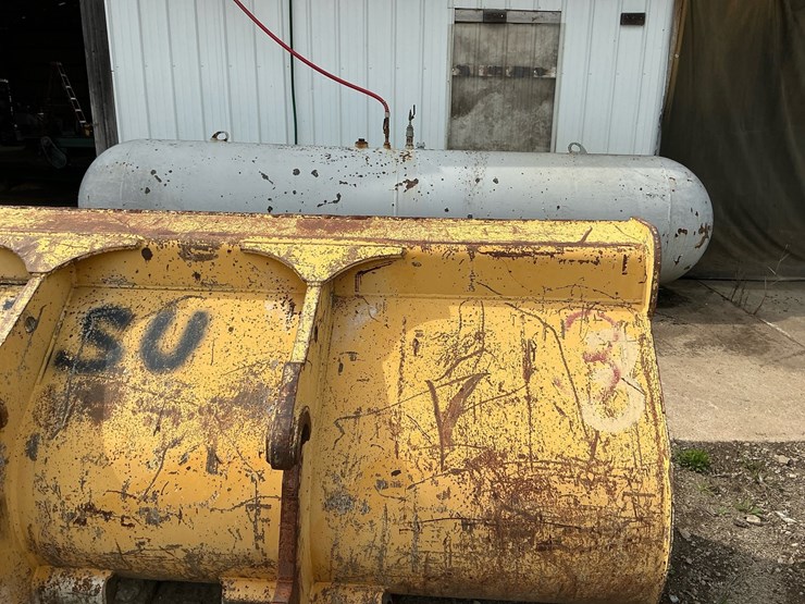 #320-•-komatsu-quick-coupler-wheel-loader-bucket-attachment-image-6