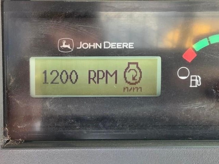 2022-deere-333g-image-62