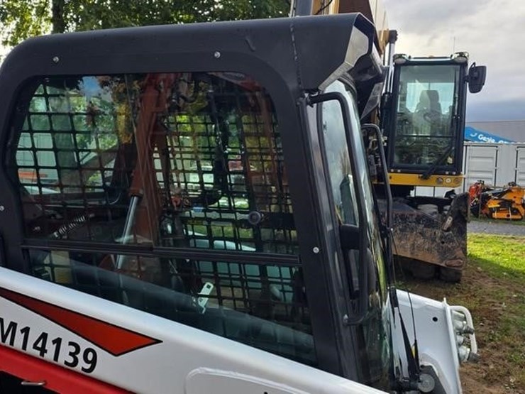 2018-bobcat-s550-image-10
