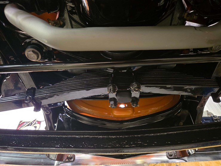 1933-ford-v8-roadster-pickup-image-142