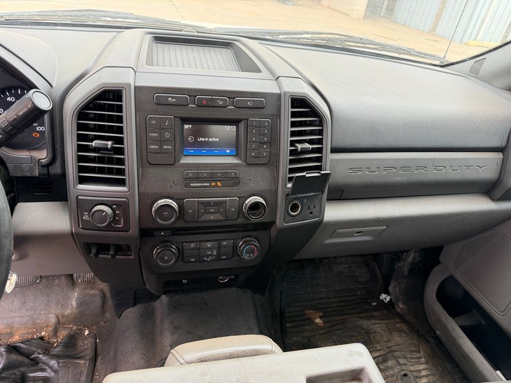 2017-ford-f250-xl-image-9