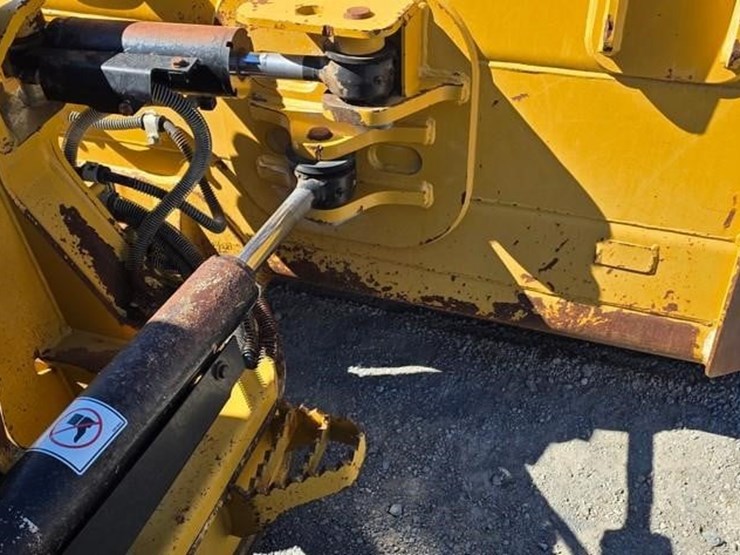 2021-caterpillar-d3-image-45