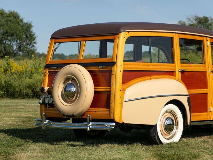 1947-ford-super-deluxe-woody-wagon-image-88