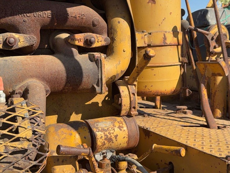caterpillar-d7-image-29
