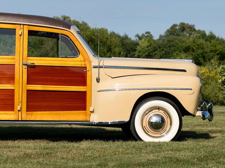 1947-ford-super-deluxe-woody-wagon-image-83
