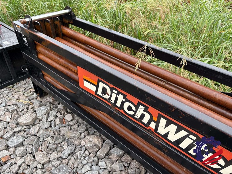 ditch-witch-jt4020-image-10