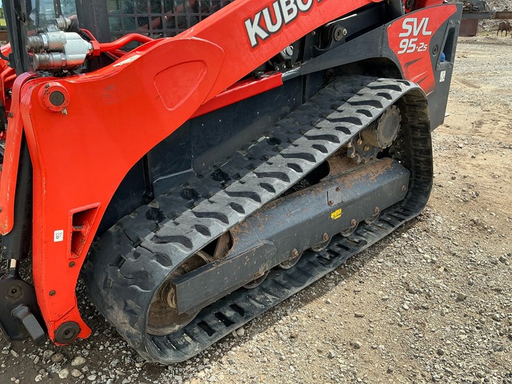 2018-kubota-svl95-2s-image-32