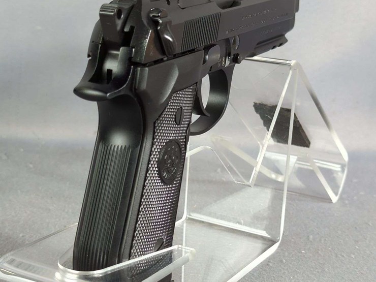 pietro-beretta/-beretta-usa-96a1-.40-s&w-pistol-sn#-a78986m,-3-total-mags,-manual,-in-original-hard-case-image-9