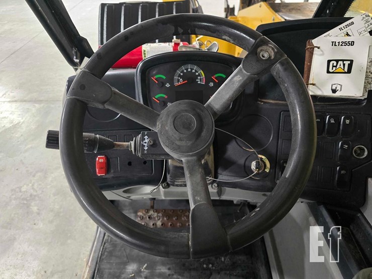 2019-caterpillar-tl1255d-image-14
