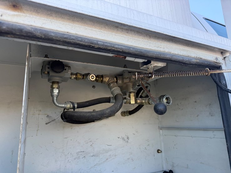 2008-ford-f650-image-20