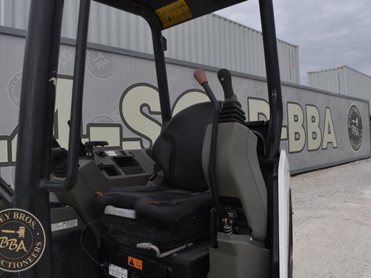 2021-bobcat-e35i-image-31