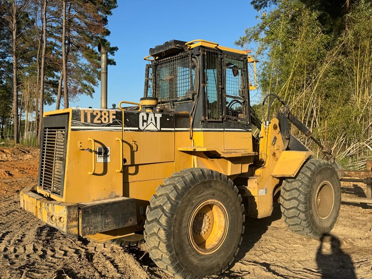 caterpillar-it28f-image-1