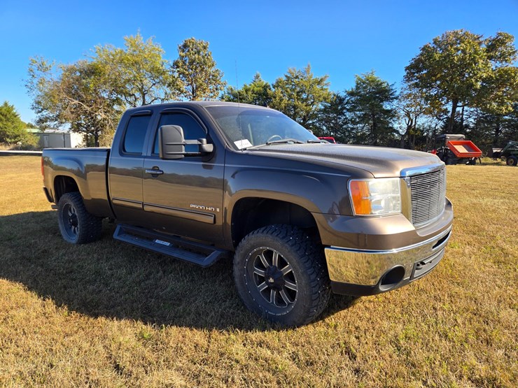 2008-gmc-sierra-2500hd-image-18