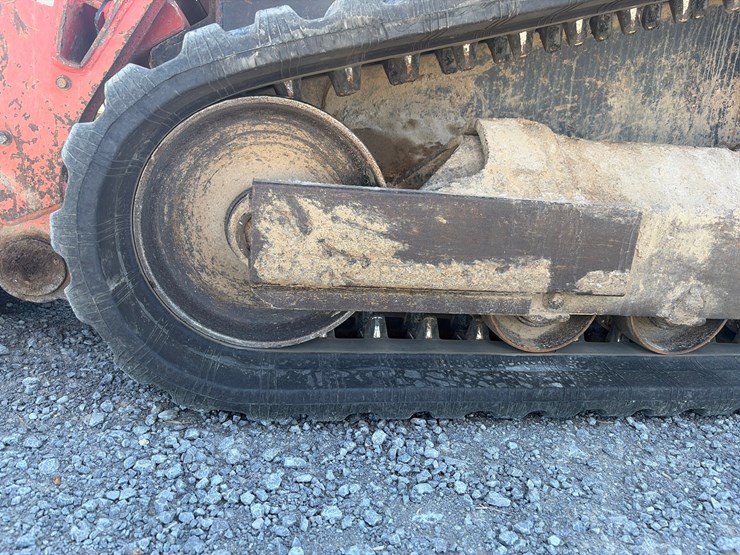 kubota-svl75-2-image-4