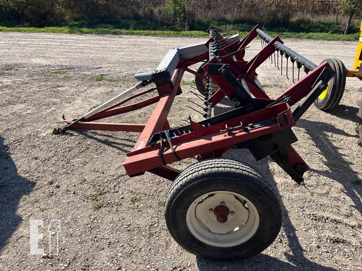 h-&-s-hay-tedder-8047-image-2