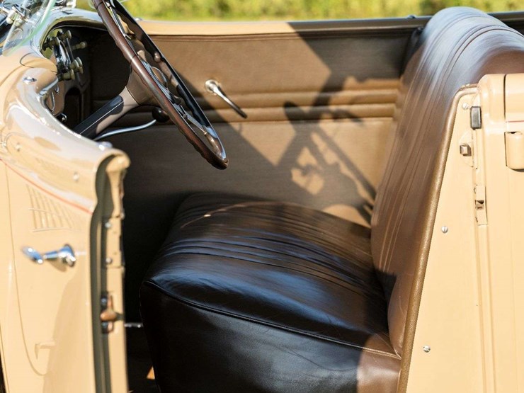 1935-ford-deluxe-phaeton-image-33