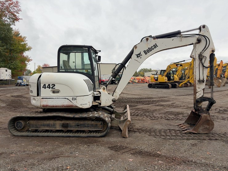 2005-bobcat-442-image-6