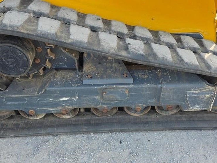 2022-deere-333g-image-11