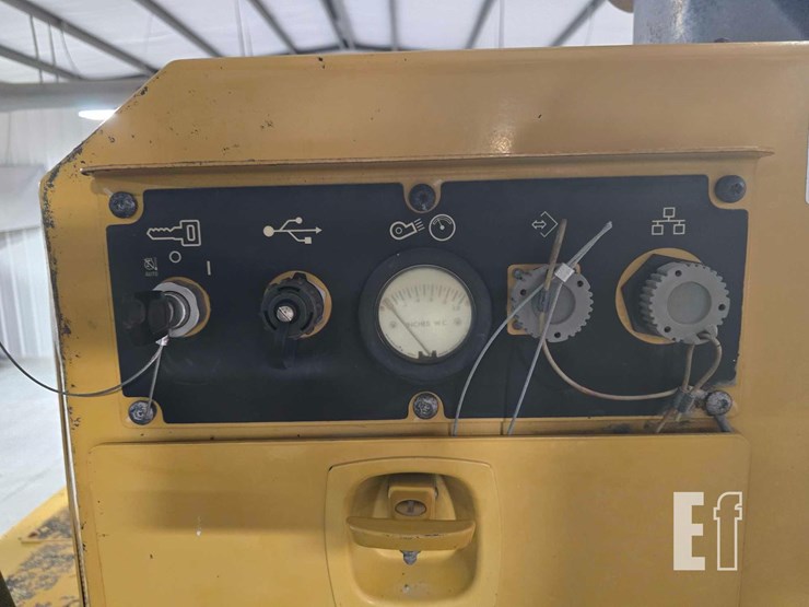 2016-caterpillar-ap-600f-image-14