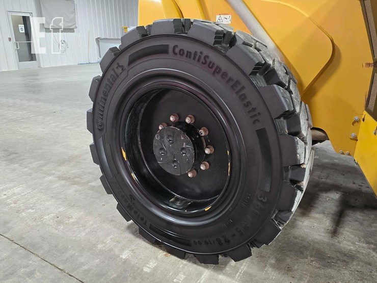 2019-caterpillar-tl1255d-image-25