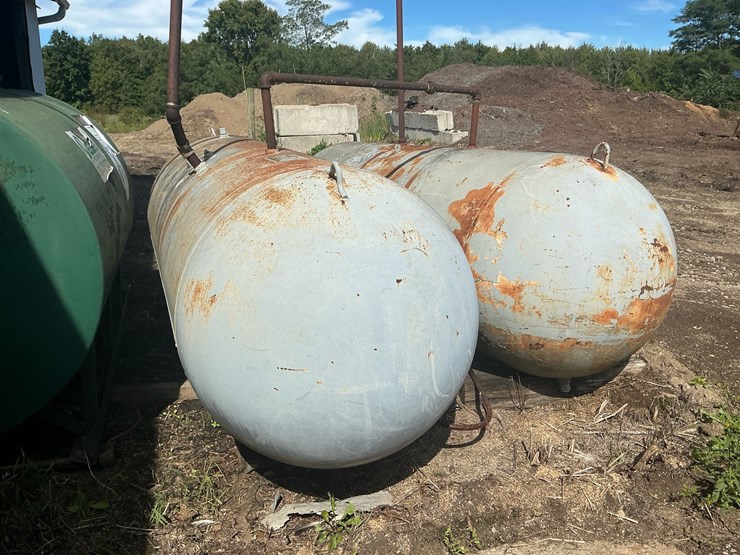 #173-•-air-storage-tank-image-2