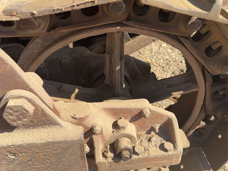 caterpillar-r5-image-16