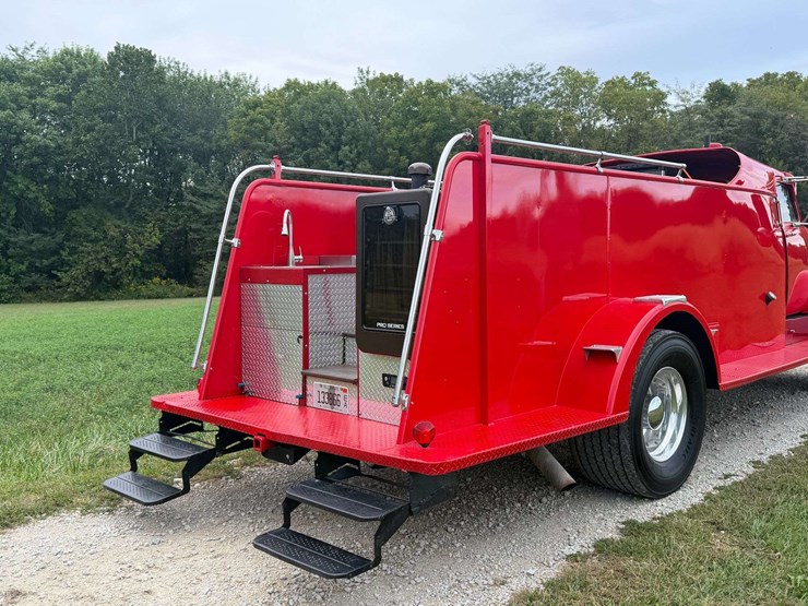 1953-gmc-630-event-truck-image-24