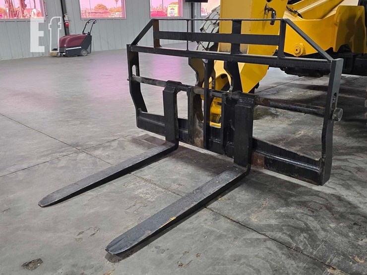 2016-jcb-507-42-image-9