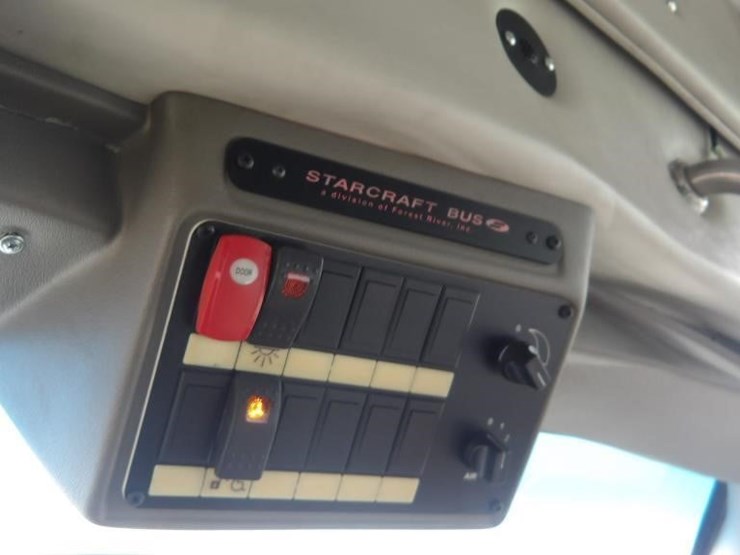 2018-ford-e450-image-21