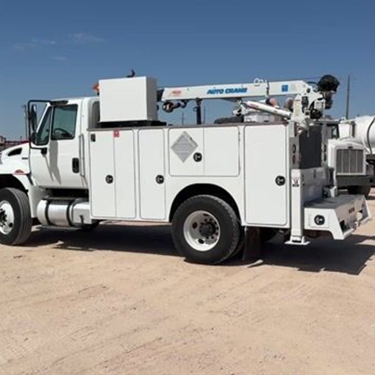 2010 INTERNATIONAL DURASTAR 4400