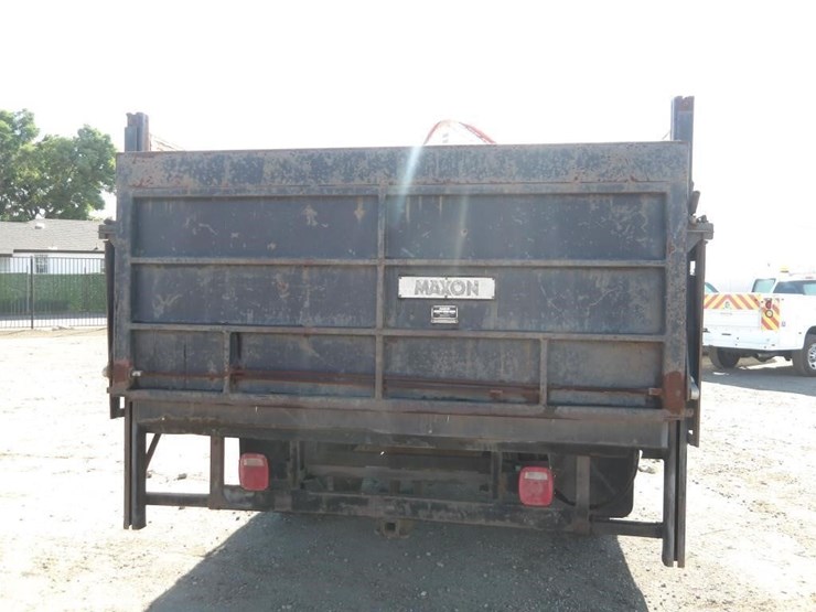 1993-ford-f700-image-11