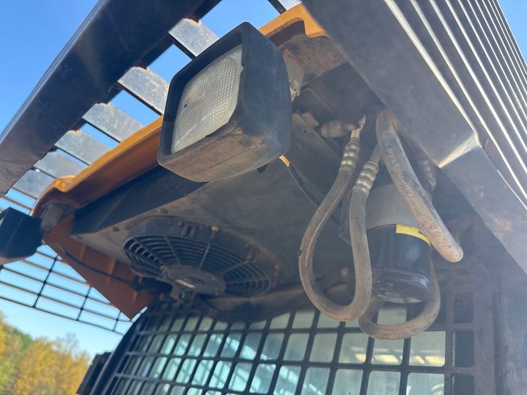2013-jcb-300t-image-18