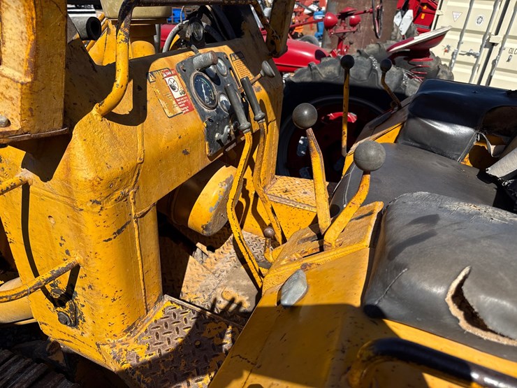 john-deere-450-image-4