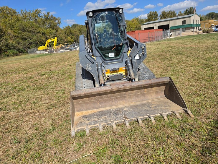 deere-333g-image-14