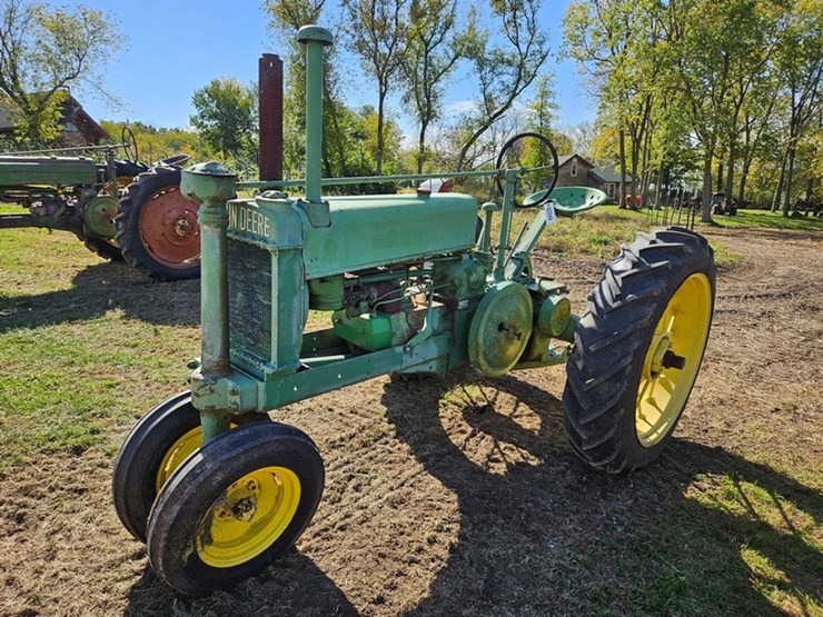 john-deere-model-a-image-1