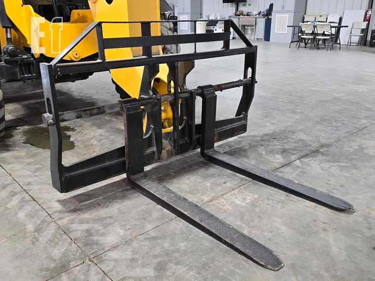 2016-jcb-507-42-image-10