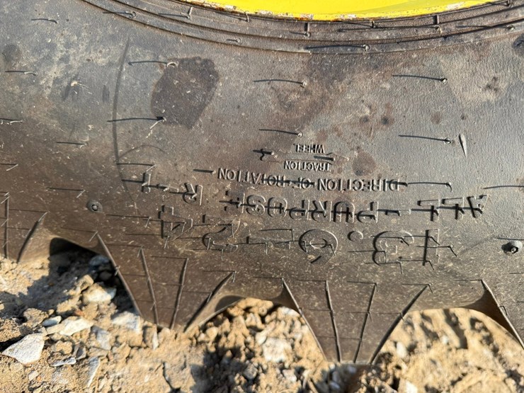 2017-john-deere-6110m-image-9