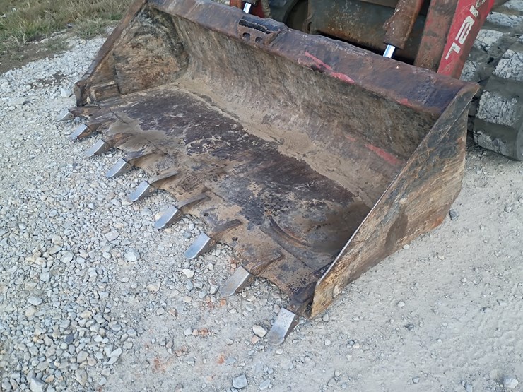 2017-takeuchi-tl12v2-image-65