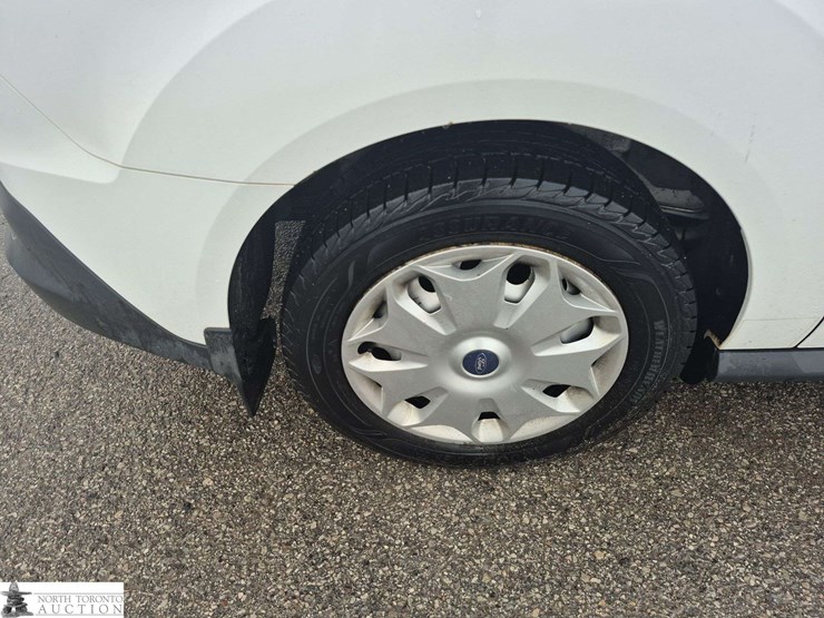 2014-ford-transit-connect-image-32