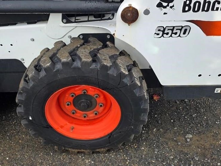 2018-bobcat-s550-image-23